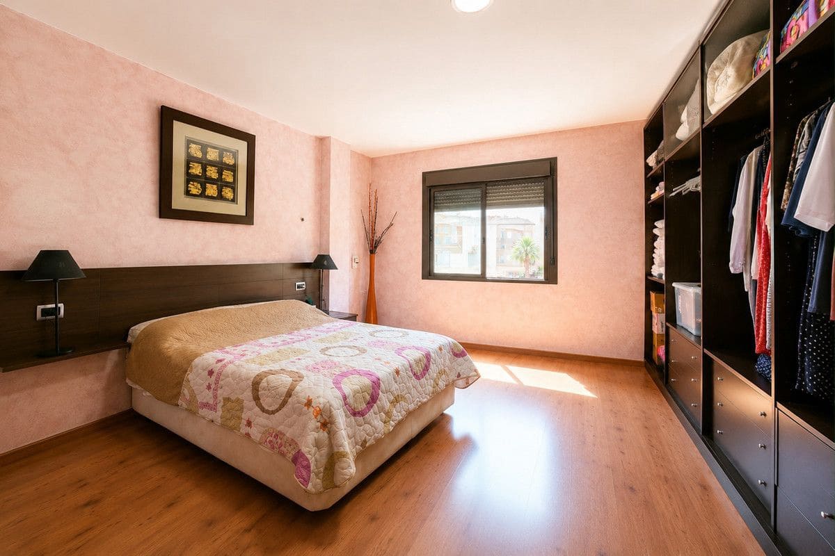 4 chambre Appartement à vendre à Rojales - 159 000 € (Ref: 10054201)