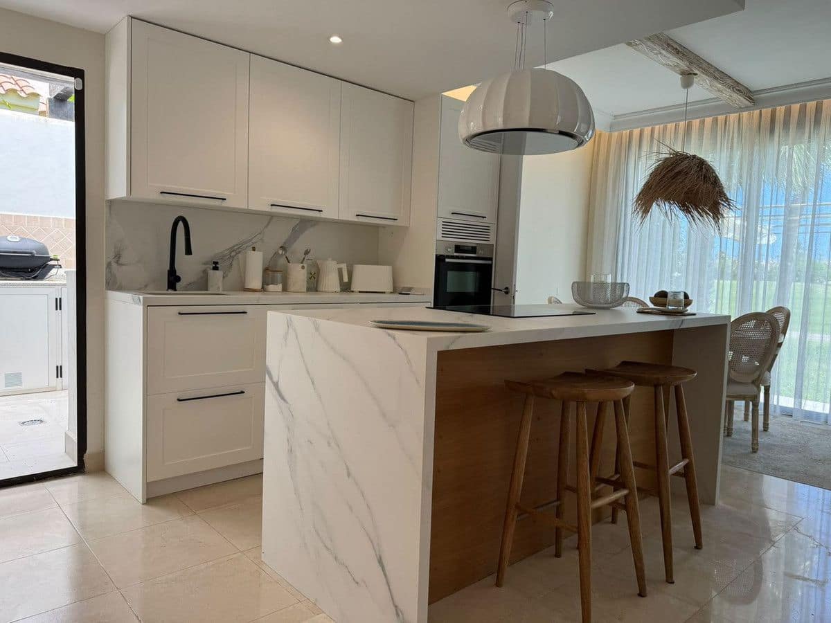 4 bedroom Villa for sale in Roda with pool - € 661,500 (Ref: 10054207)