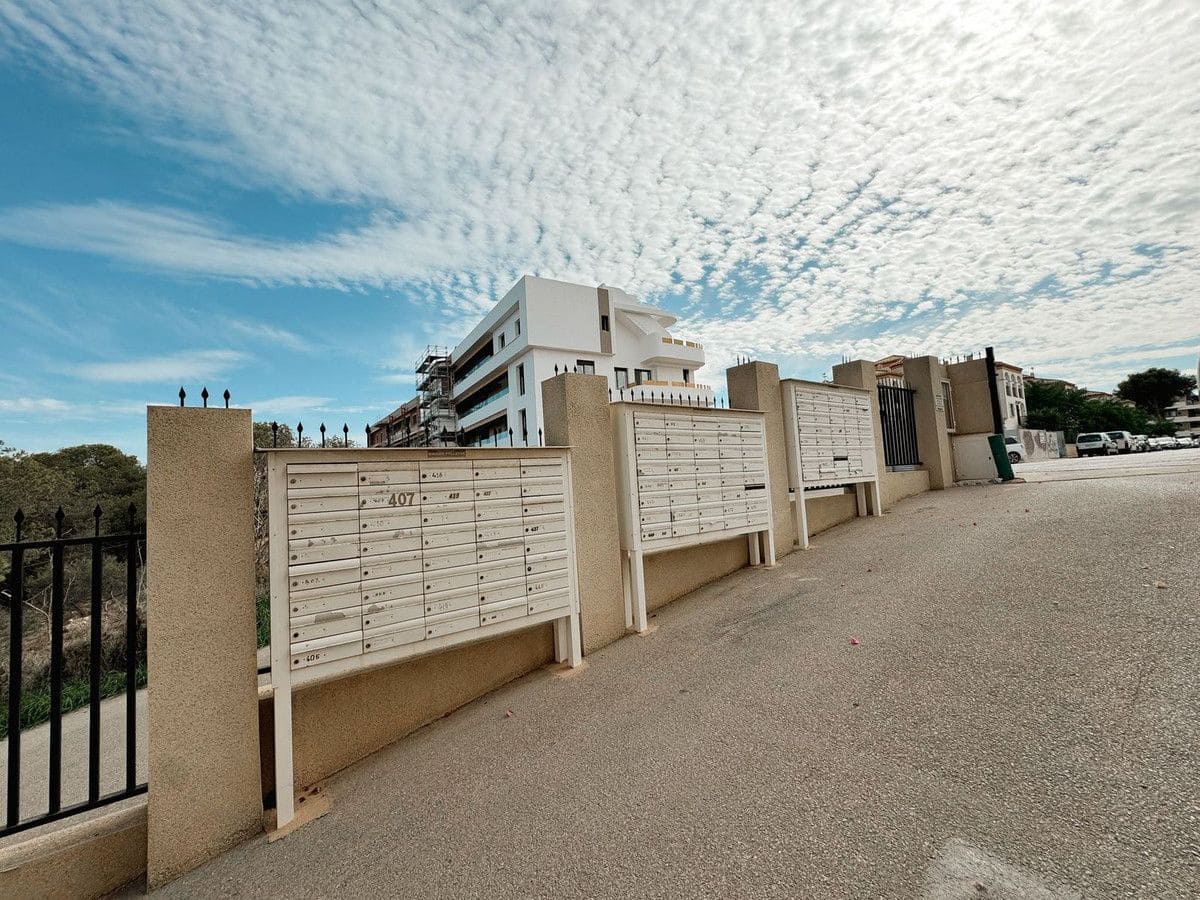 4 soverom Leilighet til salgs i La Zenia med svømmebasseng - € 240 000 (Ref: 10054208)