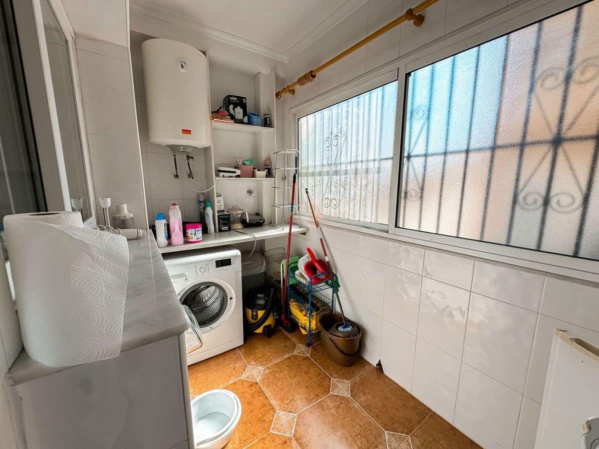 4 soverom Leilighet til salgs i La Zenia med svømmebasseng - € 240 000 (Ref: 10054208)