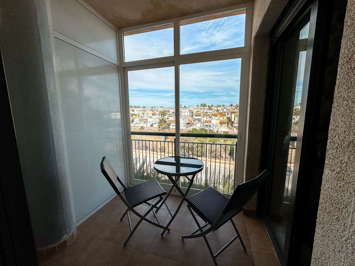 4 soverom Leilighet til salgs i La Zenia med svømmebasseng - € 240 000 (Ref: 10054208)