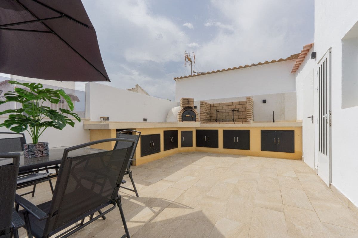 3 sovrum Villa till salu i Torrevieja med pool - 539 000 € (Ref: 10054210)