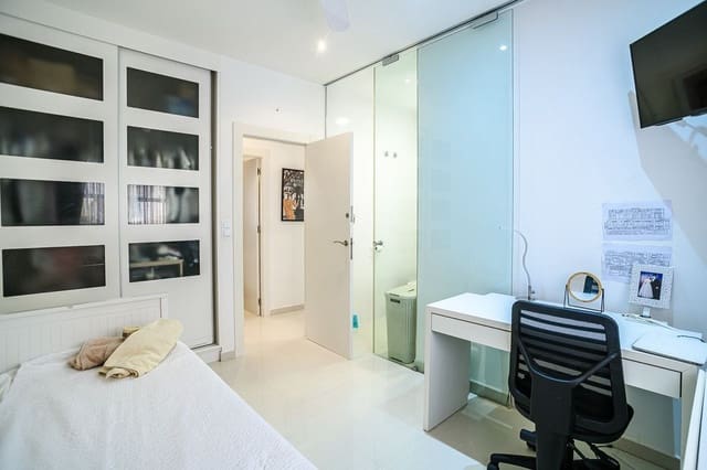 2 bedroom Apartment for sale in Zona Pueblo, Guardamar del Segura with pool - € 299,000 (Ref: 10054217)