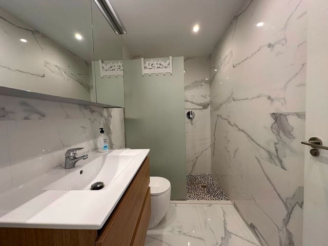 1 Zimmer Apartment zu verkaufen in La Manga del Mar Menor - 150.000 € (Ref: 10054220)