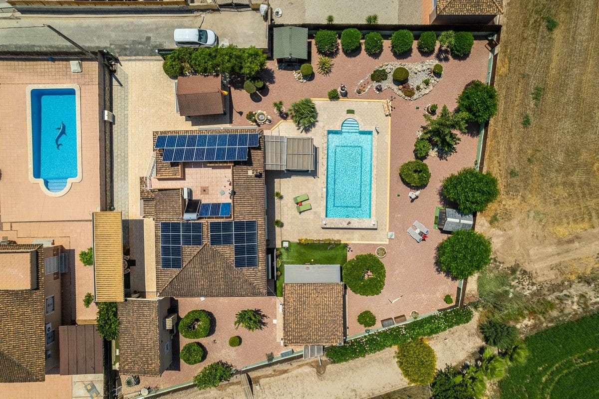 Chalet de 3 habitaciones en Catral en venta con piscina - 499.500 € (Ref: 10054233)