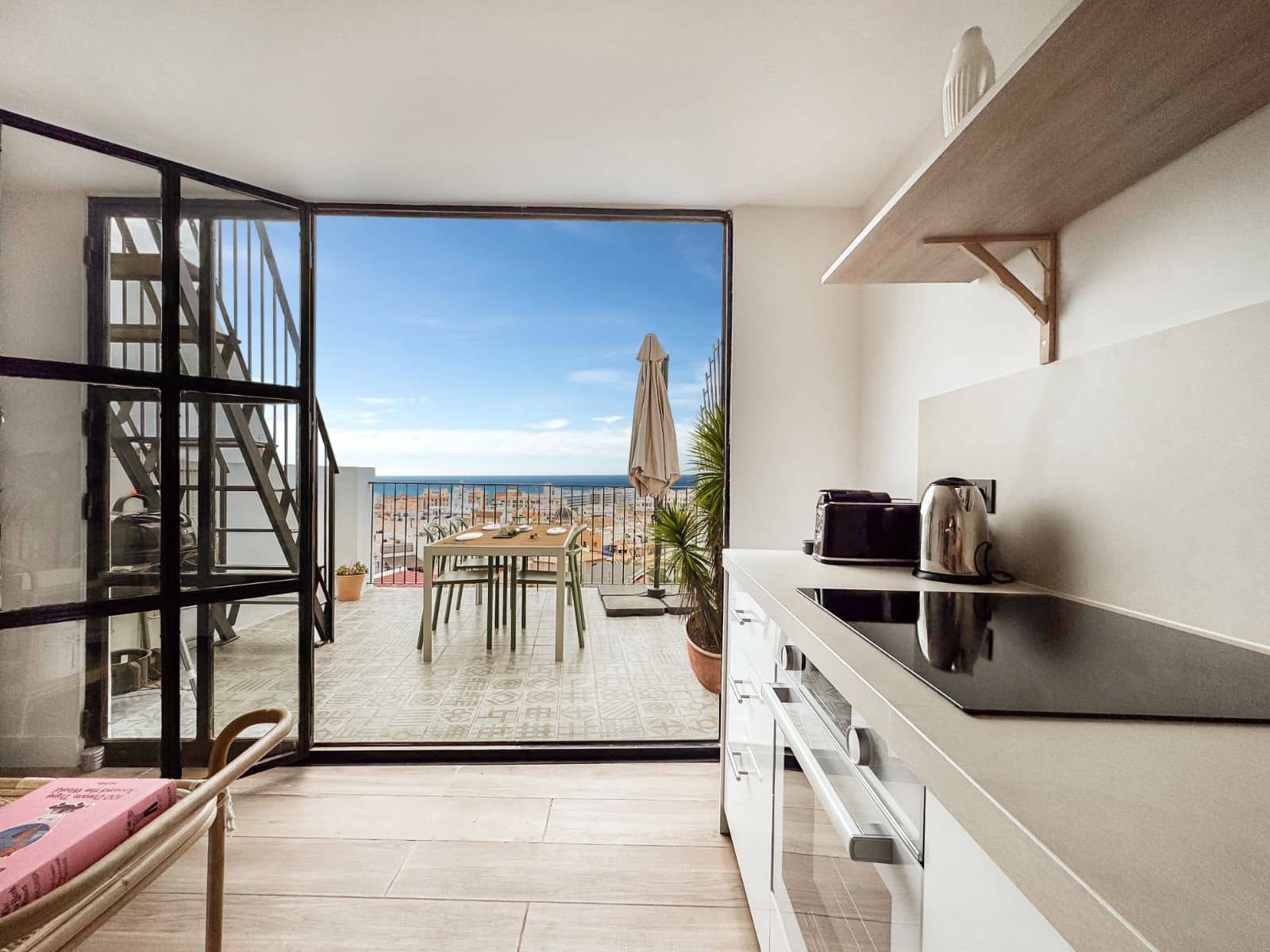 Casa de 2 habitaciones en Alicante / Alacant ciudad en venta - 550.000 € (Ref: 10054247)