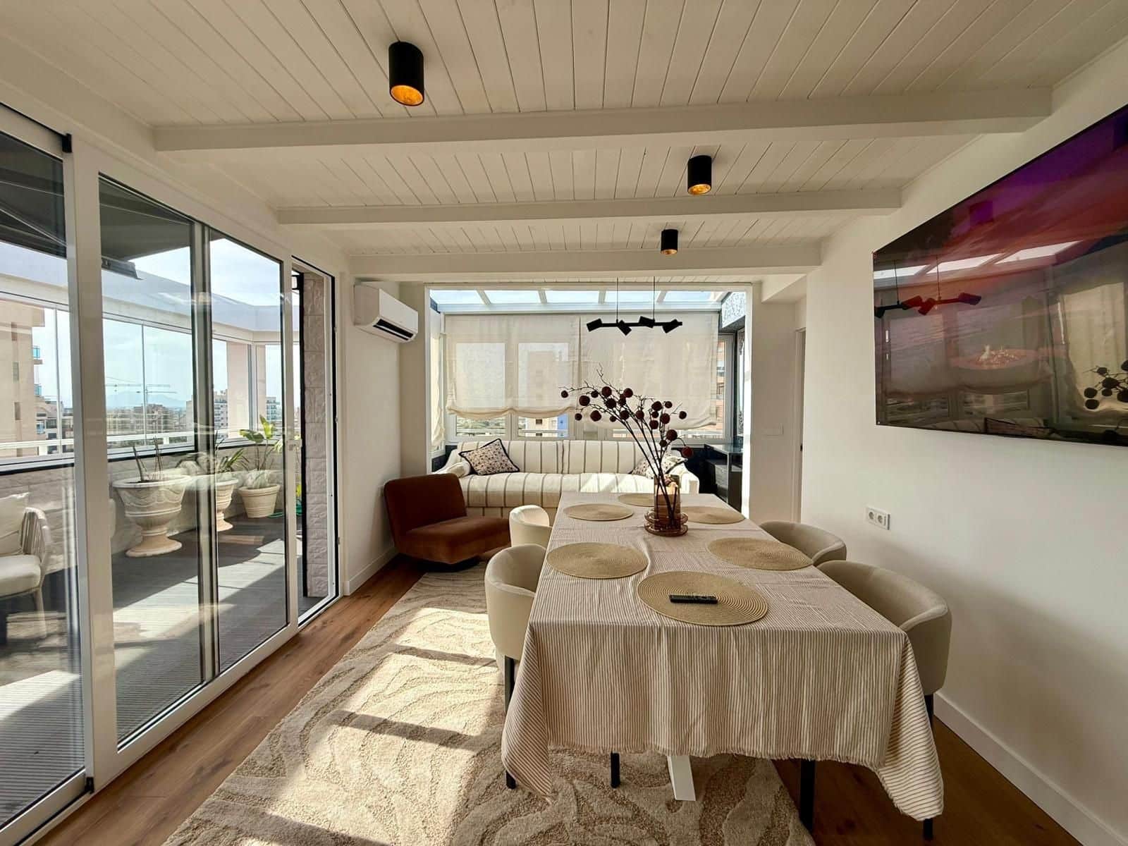 4 sovrum Lägenhet till salu i Guardamar del Segura med pool - 465 000 € (Ref: 10054279)