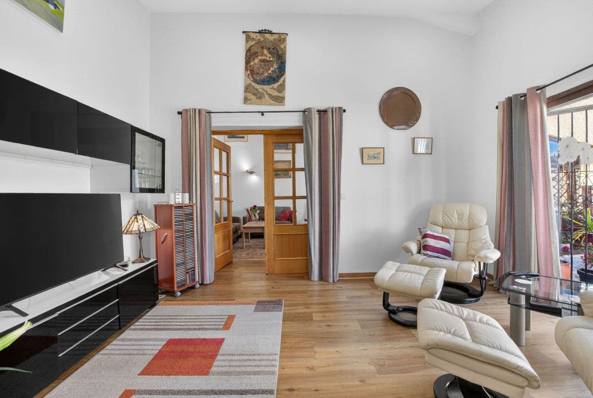 3 Zimmer Villa zu verkaufen in Torrevieja mit Pool - 476.000 € (Ref: 10058557)