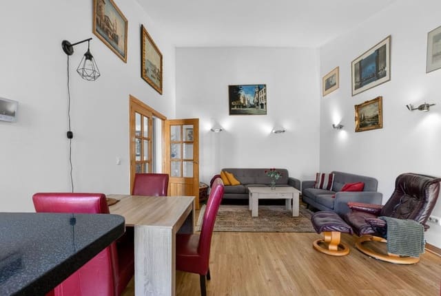 3 Zimmer Villa zu verkaufen in Puerto Deportivo, Torrevieja mit Pool - 476.000 € (Ref: 10058557)