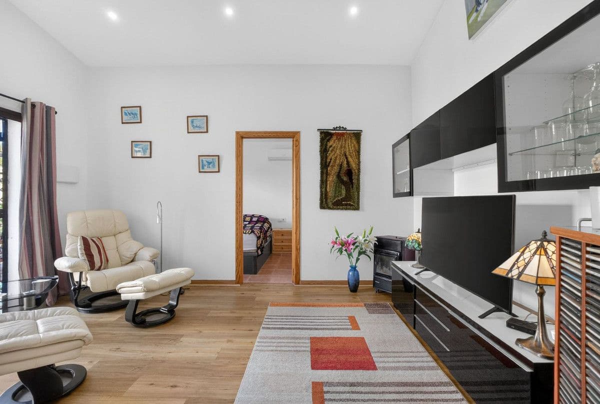 3 Zimmer Villa zu verkaufen in Torrevieja mit Pool - 476.000 € (Ref: 10058557)
