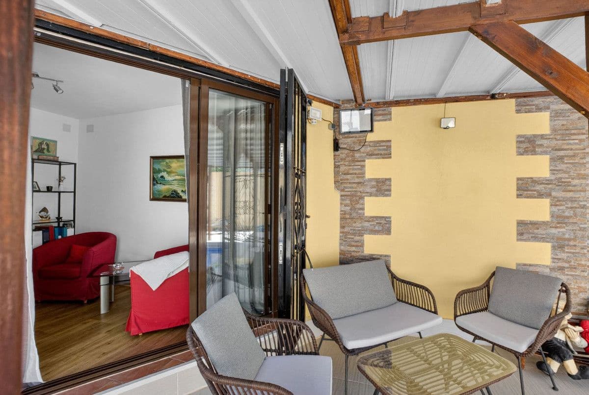 3 Zimmer Villa zu verkaufen in Torrevieja mit Pool - 476.000 € (Ref: 10058557)