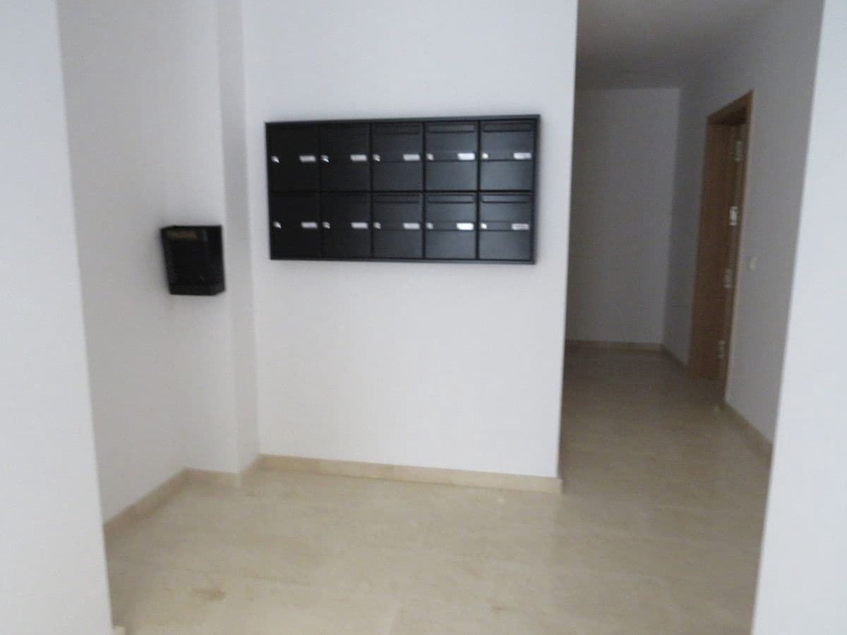 2 bedroom Apartment for sale in Fuengirola - € 370,000 (Ref: 10058653)