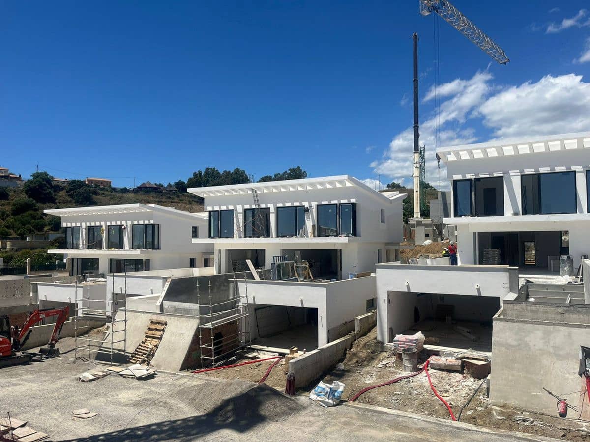 4 soverom Villa til salgs i Mijas med svømmebasseng - € 972 000 (Ref: 10058674)