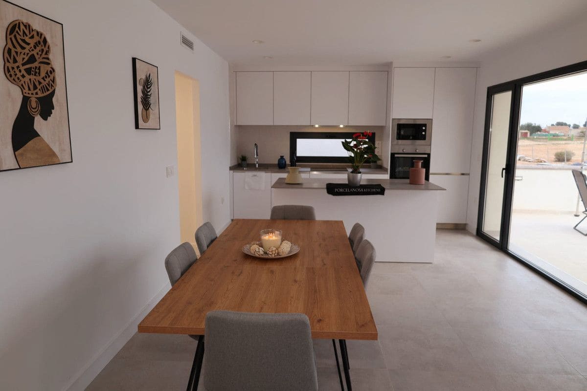 Chalet de 3 habitaciones en La Pinilla en venta con piscina - 274.780 € (Ref: 10058731)