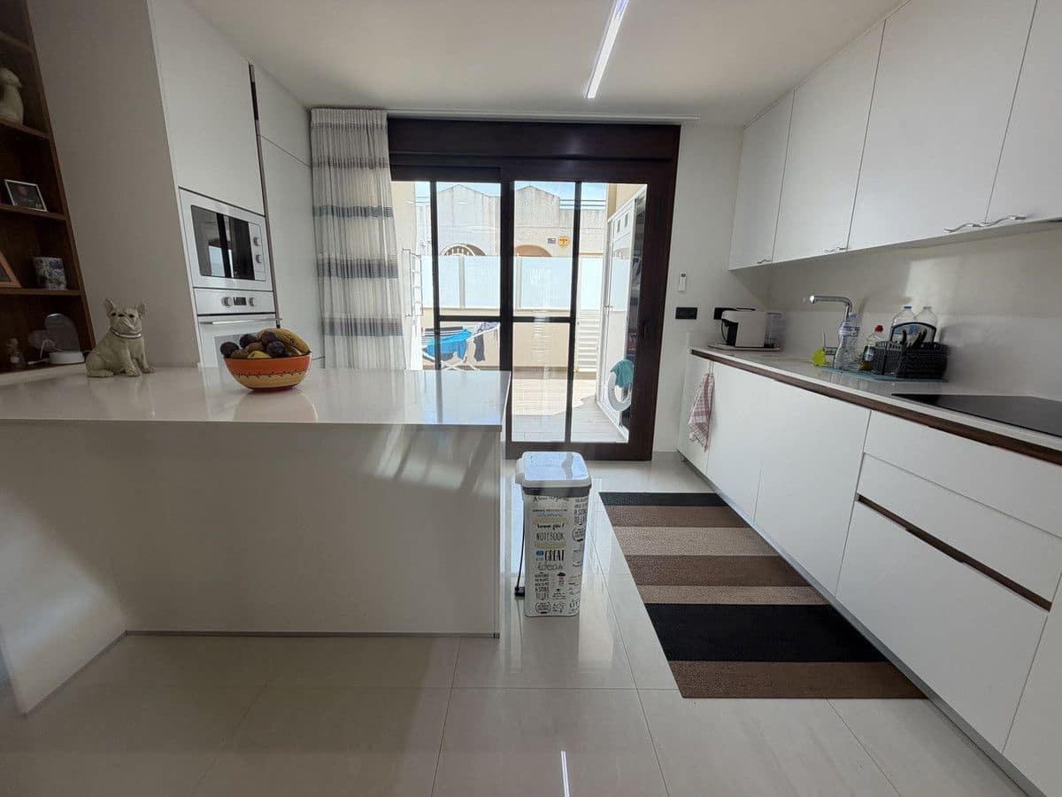 2 bedroom Apartment for sale in Los Altos with pool - € 285,000 (Ref: 10061440)