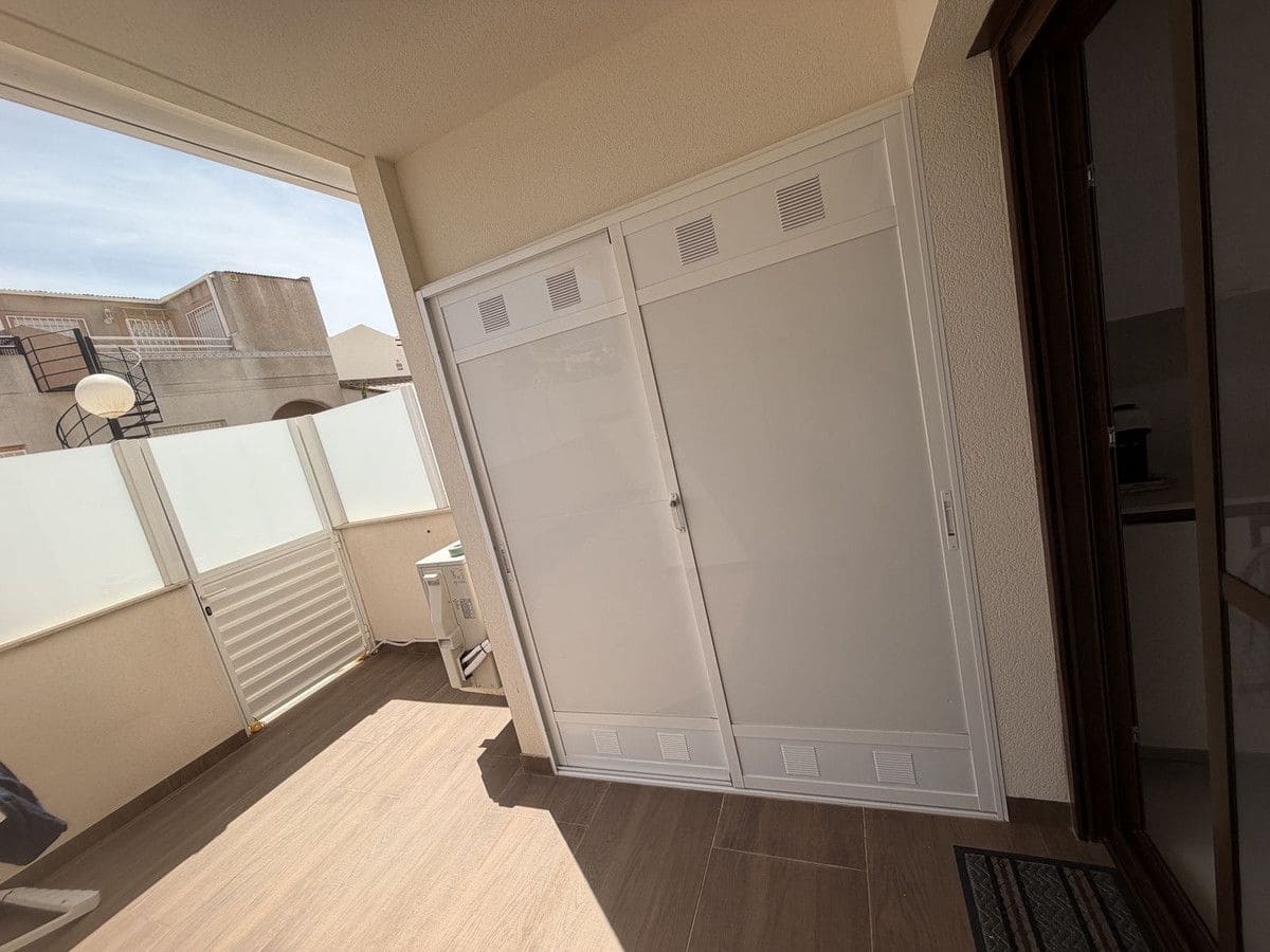 2 bedroom Apartment for sale in Los Altos with pool - € 285,000 (Ref: 10061440)