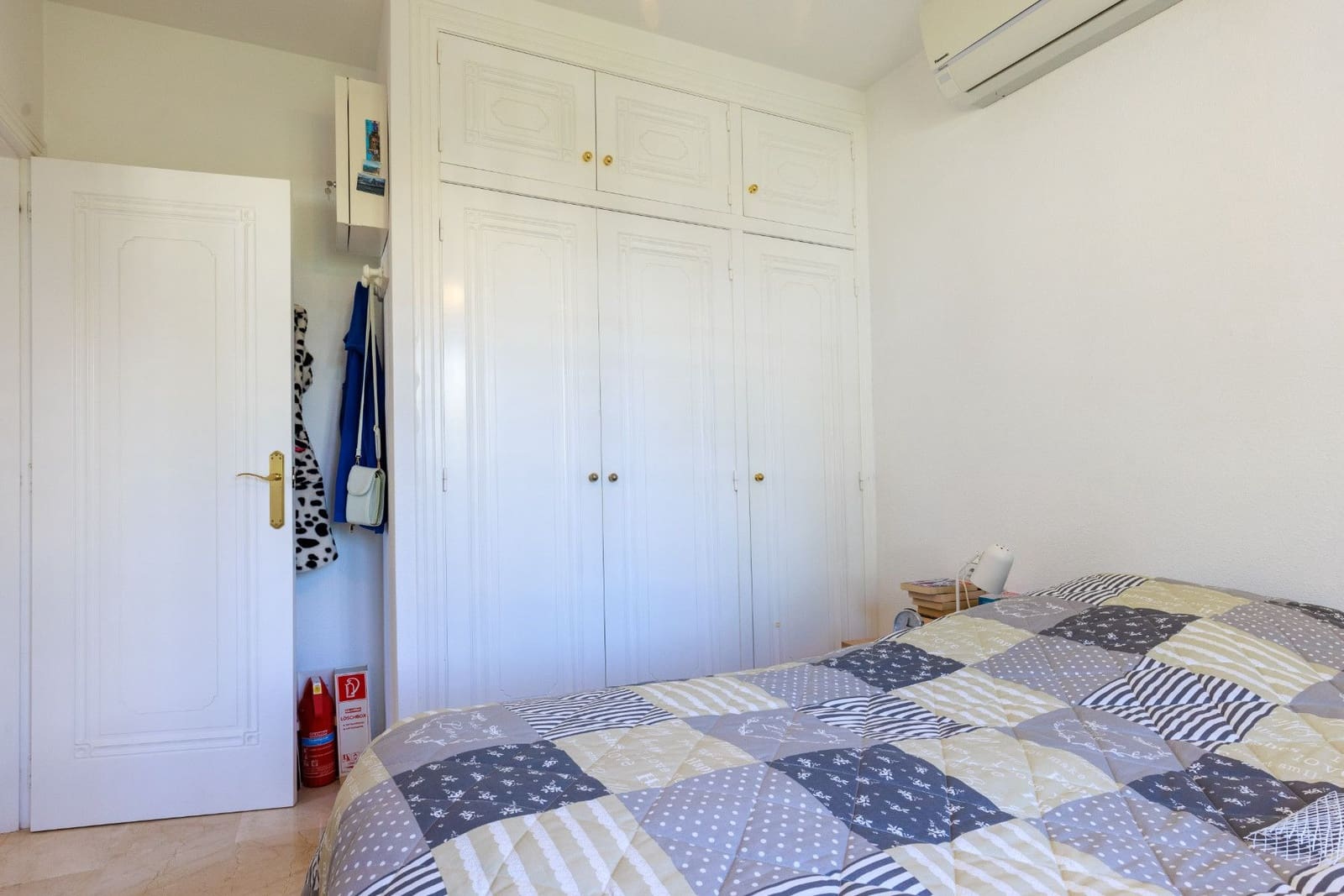 Chalet de 3 habitaciones en Orihuela Costa en venta con piscina - 374.900 € (Ref: 10061441)