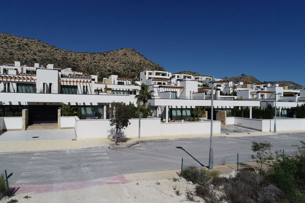 4 slaapkamer Villa te koop in Monforte del Cid met zwembad - € 2.495.000 (Ref: 10061481)