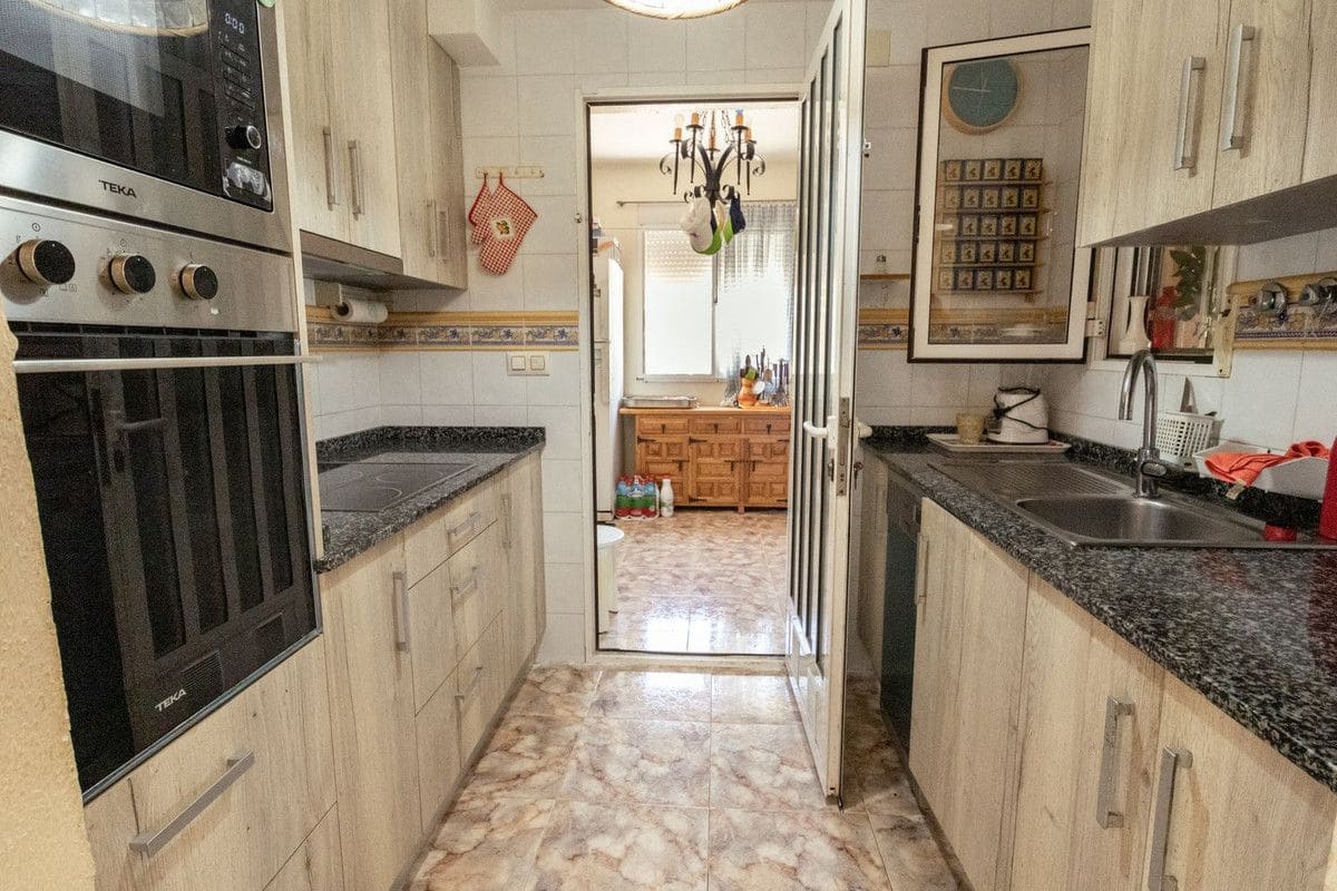 Chalet de 4 habitaciones en Orihuela Costa en venta con piscina - 560.000 € (Ref: 10061631)