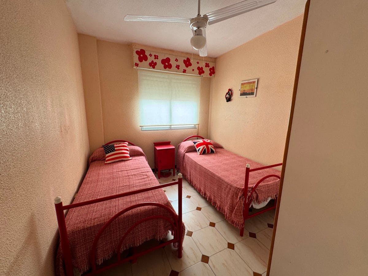 Apartamento de 3 habitaciones en Guardamar del Segura en venta - 175.000 € (Ref: 10063967)