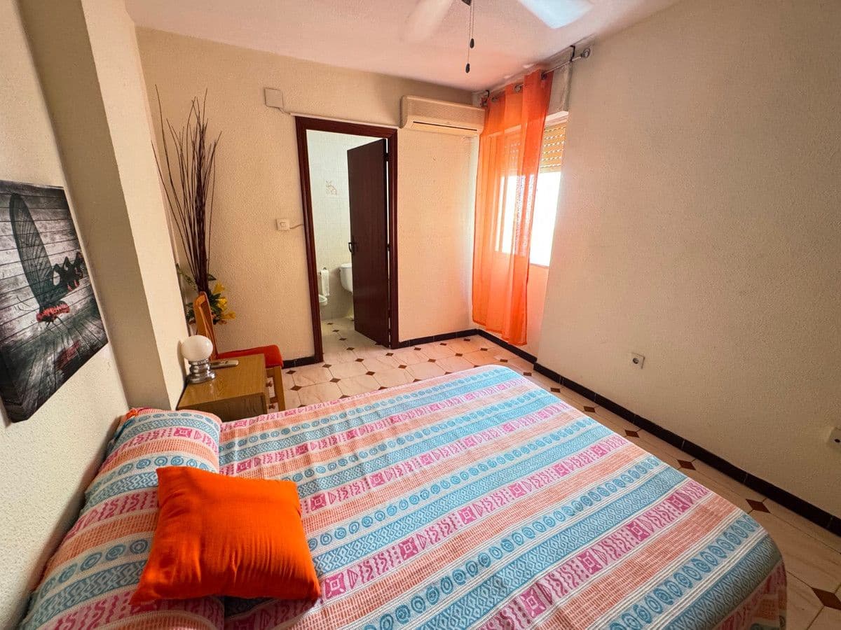Apartamento de 3 habitaciones en Guardamar del Segura en venta - 175.000 € (Ref: 10063967)
