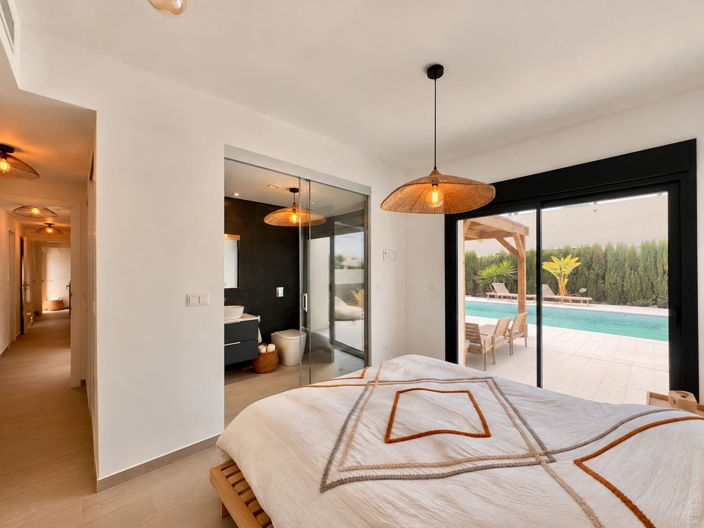 3 soveværelse Villa til salg i Alicante by med swimmingpool garage - € 649.000 (Ref: 10068122)