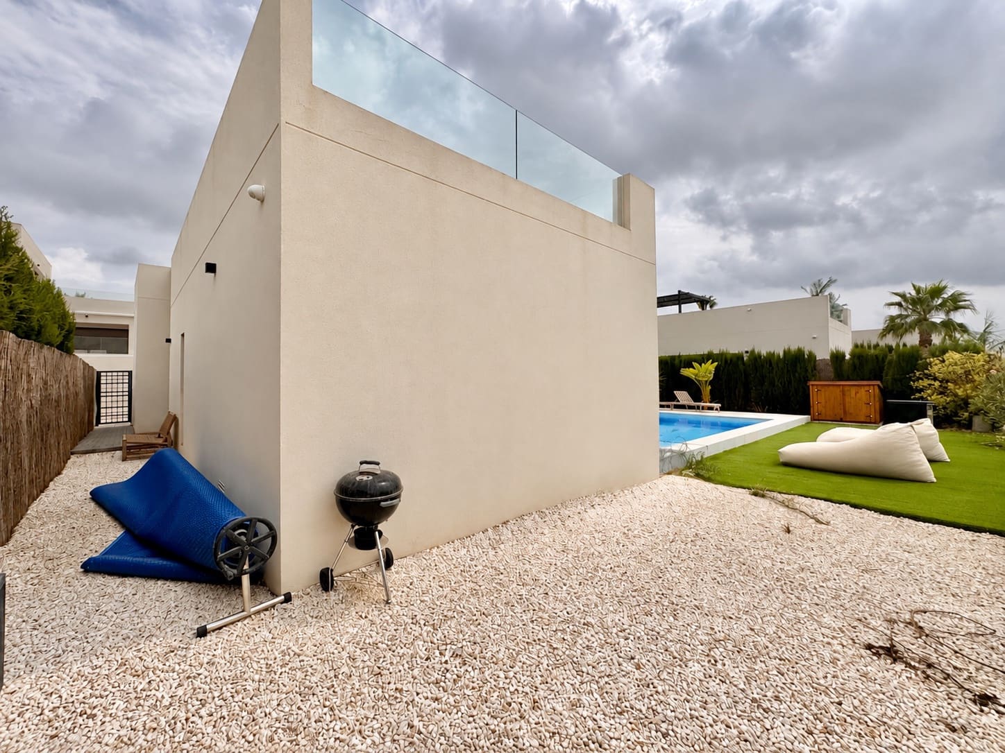 3 soveværelse Villa til salg i Alicante by med swimmingpool garage - € 649.000 (Ref: 10068122)