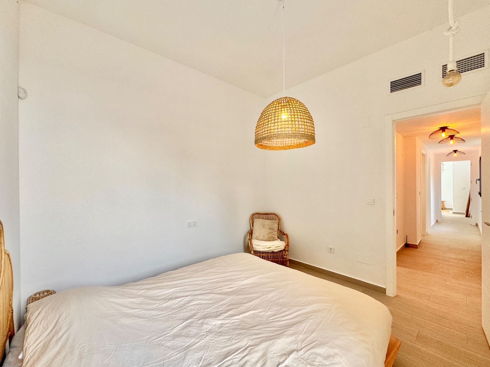 3 soveværelse Villa til salg i Alicante by med swimmingpool garage - € 649.000 (Ref: 10068122)