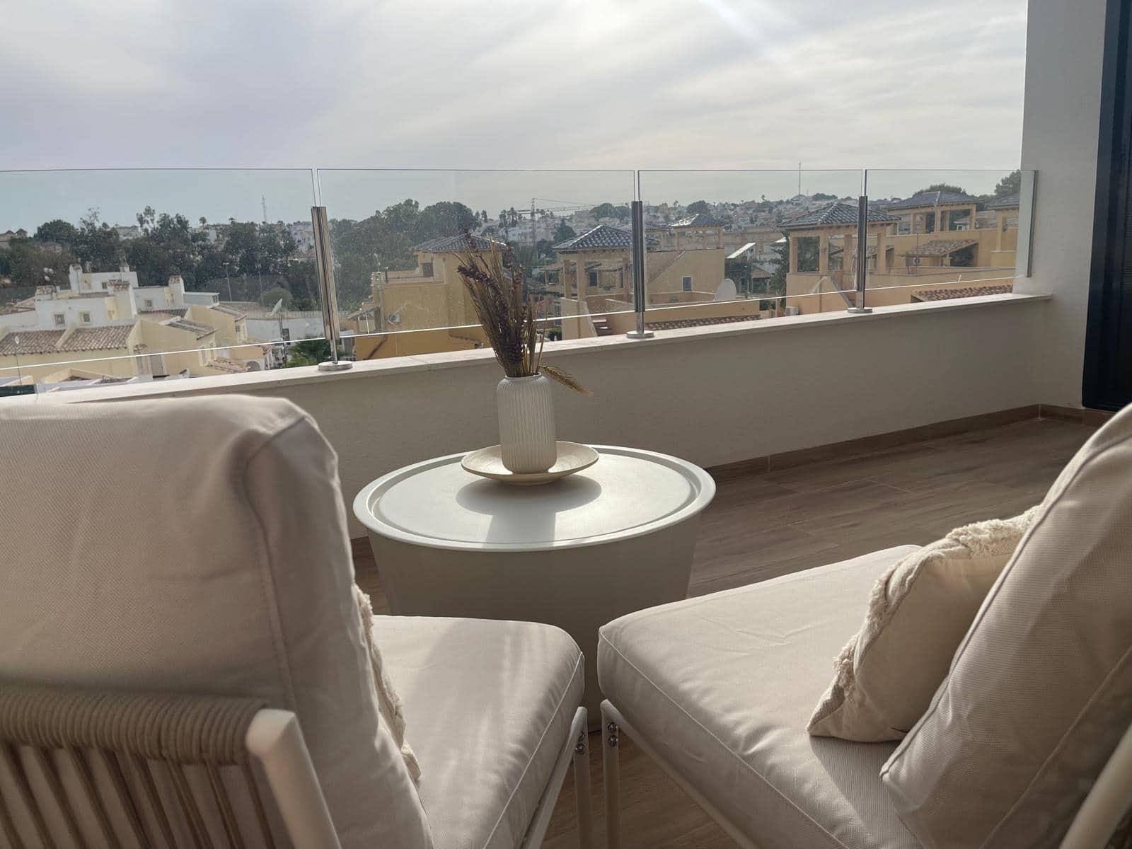 2 Zimmer Penthouse zu verkaufen in Filipinas mit Pool - 299.000 € (Ref: 10068126)