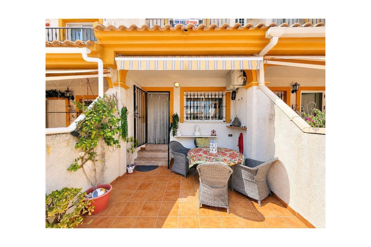2 slaapkamer Huis te koop in Daya Nueva met zwembad - € 159.995 (Ref: 10068128)