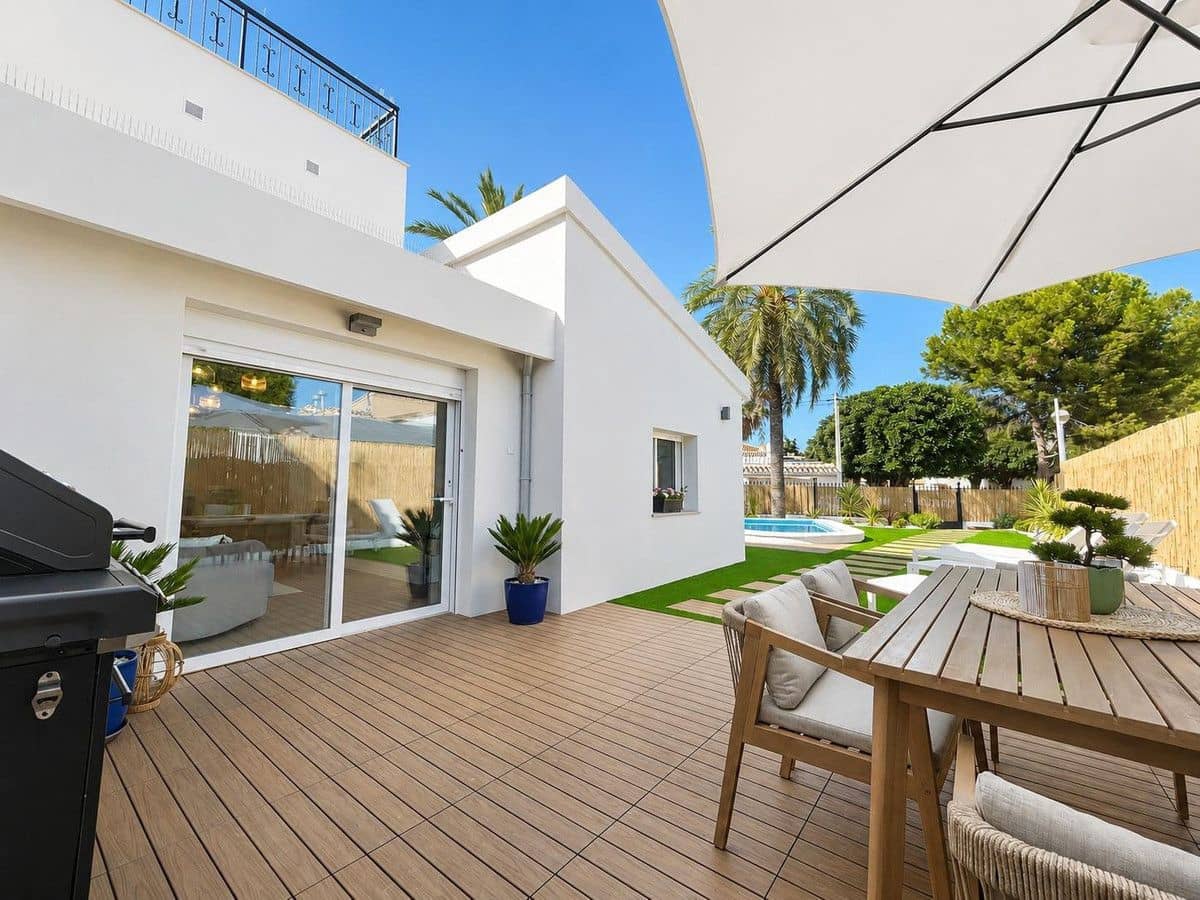4 bedroom Villa for sale in Orihuela Costa with pool - € 750,000 (Ref: 10068132)