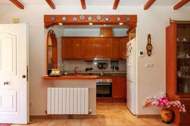2 quarto Bungalow para venda em Las Filipinas com piscina - 145 000 € (Ref: 10068146)