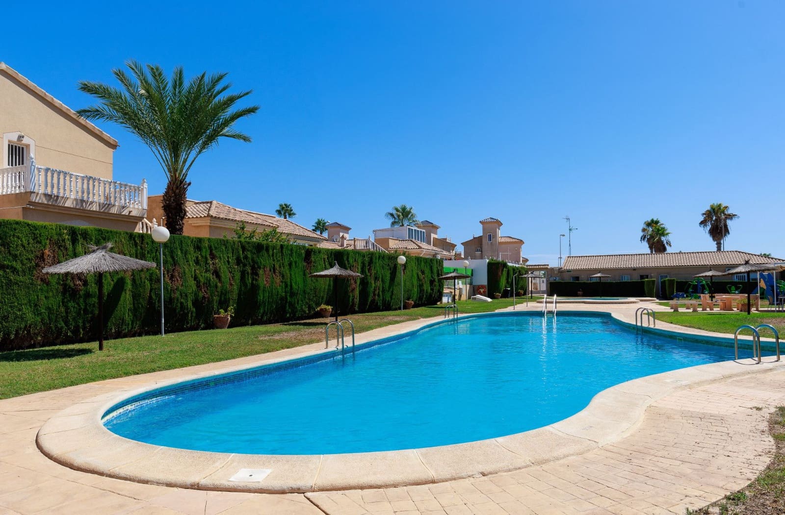 2 quarto Bungalow para venda em Filipinas com piscina - 145 000 € (Ref: 10068146)