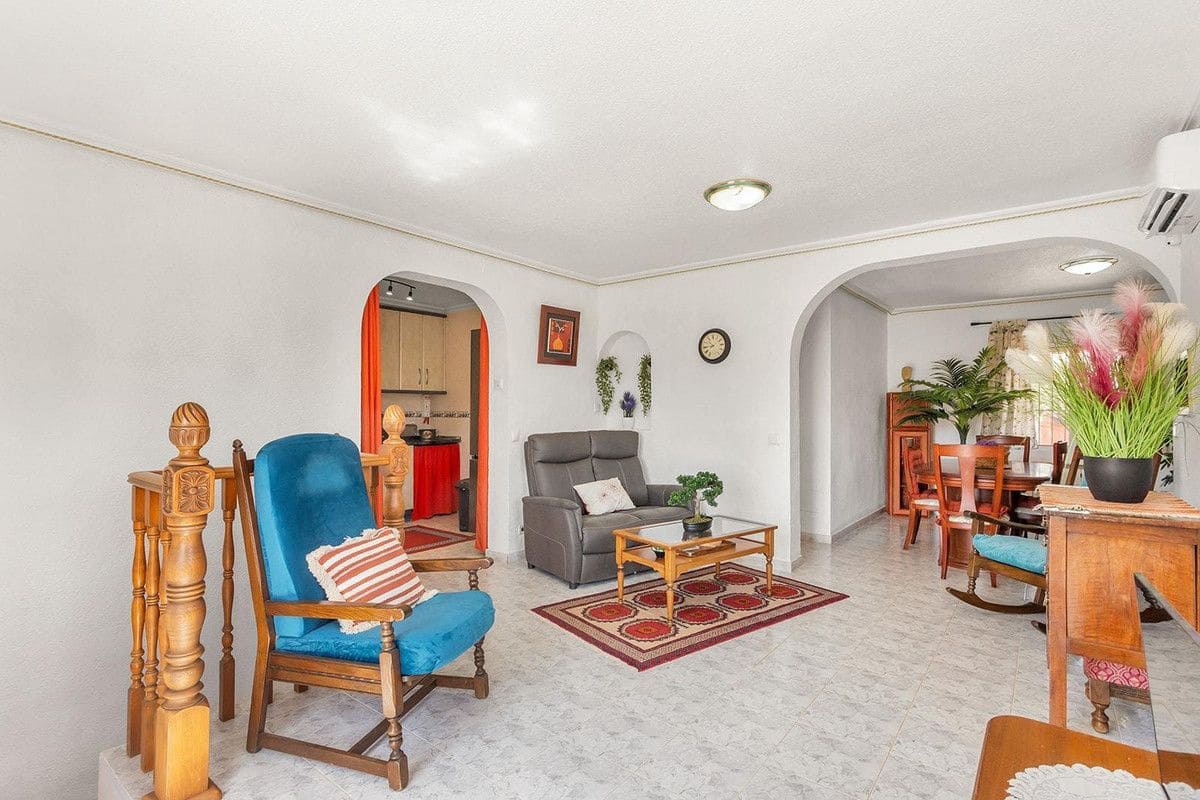 4 chambre Villa/Maison à vendre à Orihuela avec piscine - 499 000 € (Ref: 10068157)
