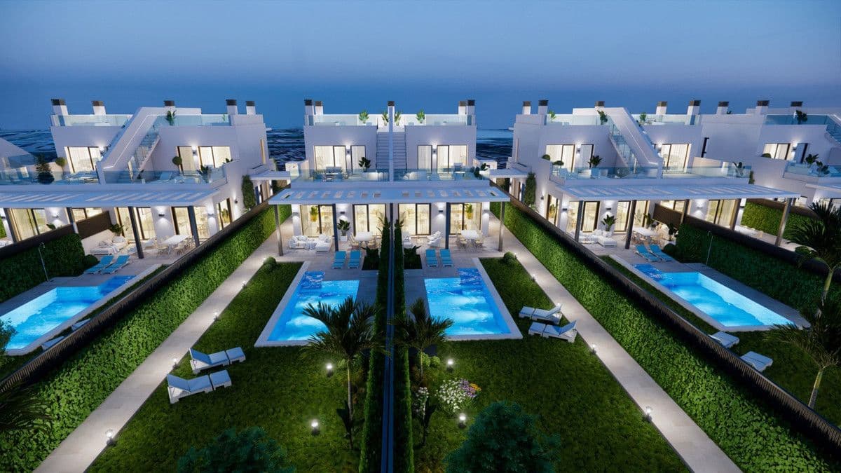3 quarto Moradia para venda em Los Alcazares com piscina - 1 390 000 € (Ref: 10068845)