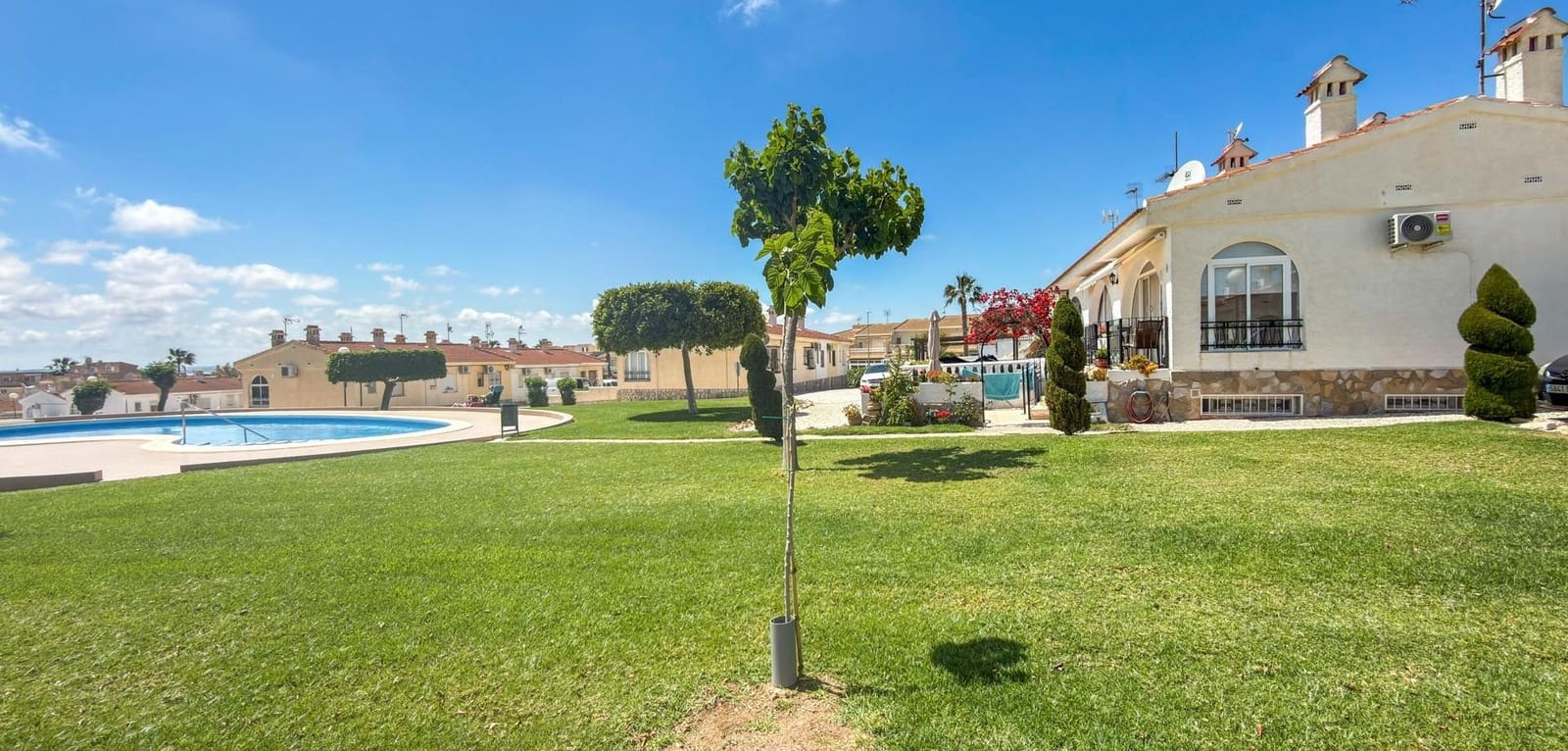 2 sovrum Hus till salu i Dona Pepa med pool - 135 000 € (Ref: 10068896)