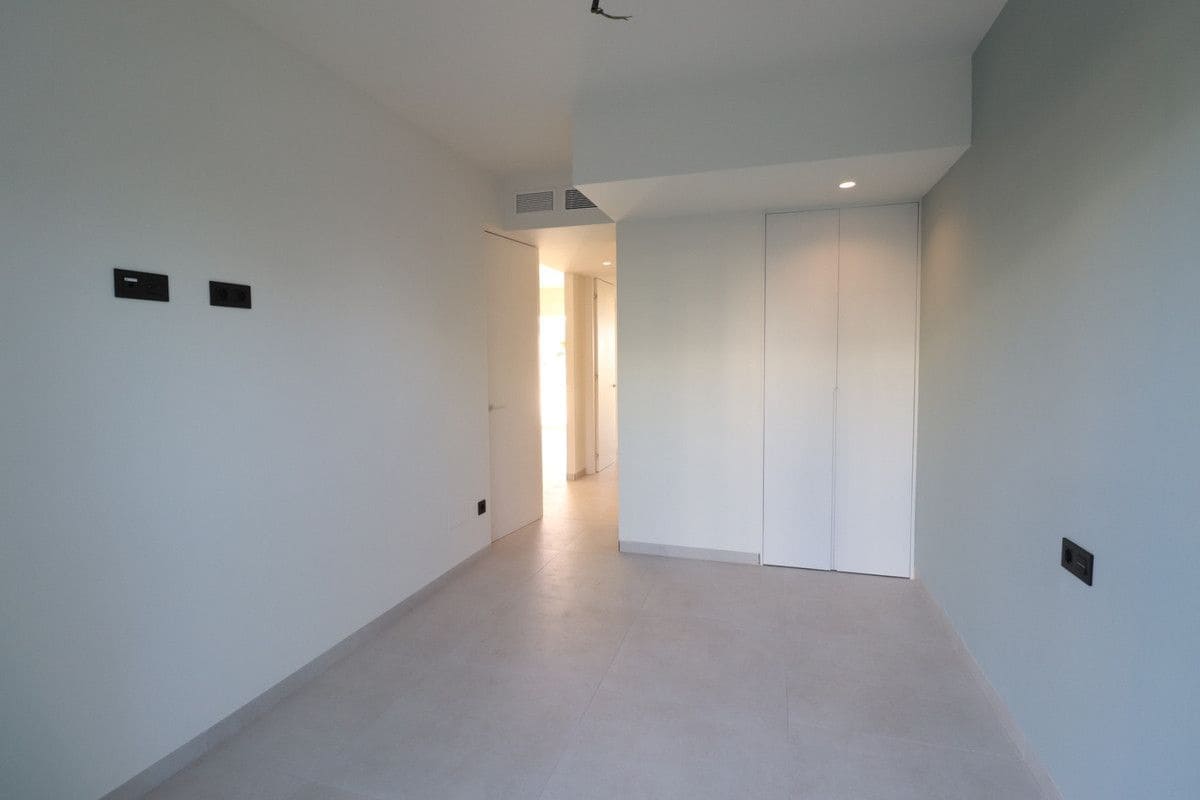 2 sovrum Lägenhet till salu i Guardamar del Segura med pool - 295 000 € (Ref: 10068916)