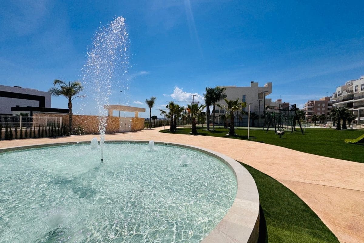 2 sovrum Lägenhet till salu i Guardamar del Segura med pool - 295 000 € (Ref: 10068916)