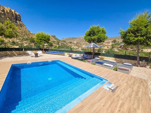 3 soveværelse Villa til salg i Crevillente / Crevillent - € 395.000 (Ref: 10068918)