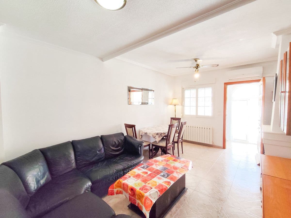 2 slaapkamer Huis te koop in La Zenia - € 229.900 (Ref: 10068919)