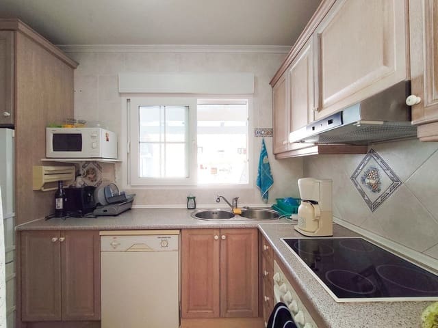 2 makuuhuone Omakotitalo myytävänä paikassa La Zenia, Orihuela - 229 900 € (Ref: 10068919)