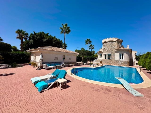 6 soverom Villa til salgs i Doña Pepa, Rojales med svømmebasseng - € 845 000 (Ref: 10068923)