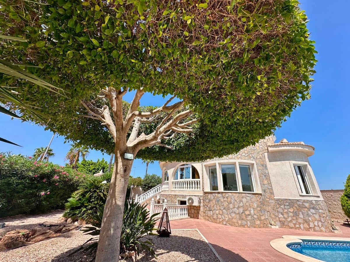 6 soverom Villa til salgs i Dona Pepa med svømmebasseng - € 845 000 (Ref: 10068923)