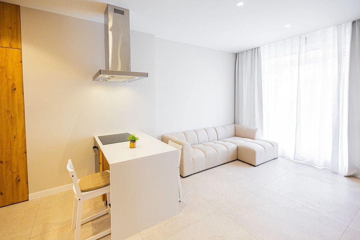 2 sovrum Lägenhet till salu i Alicante stad - 199 300 € (Ref: 10068974)