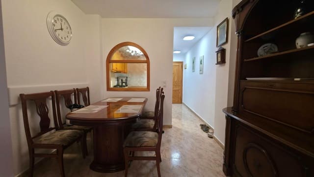 Apartamento de 3 habitaciones en Las Piscinas Naturales, Torrevieja en venta con piscina - 187.900 € (Ref: 10069560)