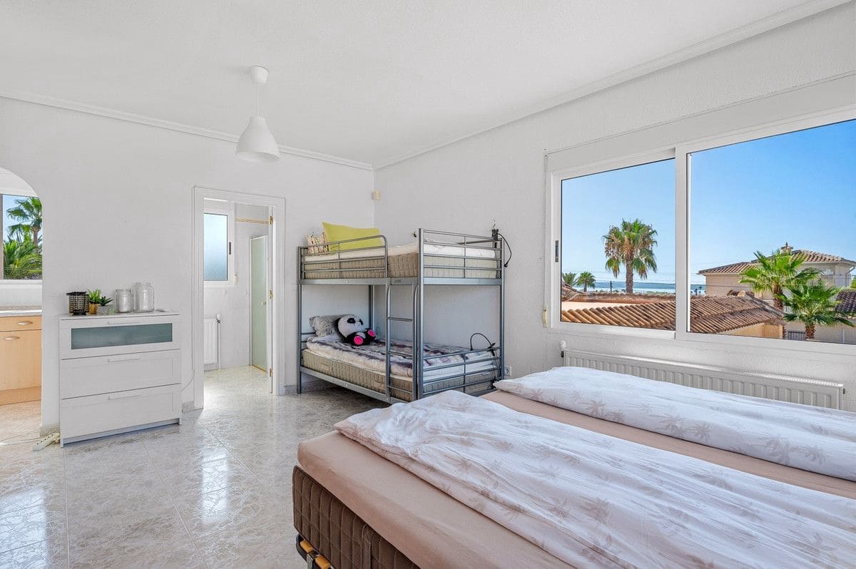3 chambre Villa/Maison à vendre à Dona Pepa avec piscine - 575 000 € (Ref: 10069591)