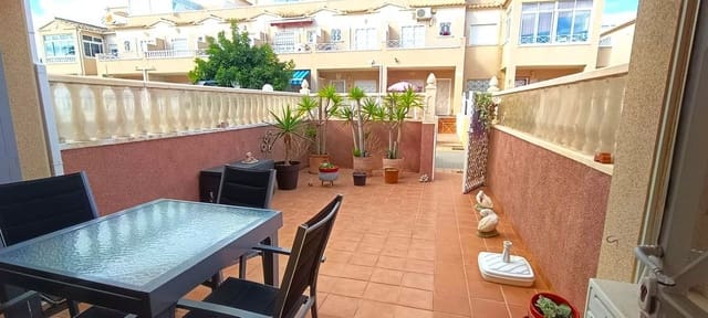 2 makuuhuone Rivitalo myytävänä paikassa La Zenia, Orihuela - 176 000 € (Ref: 10069614)