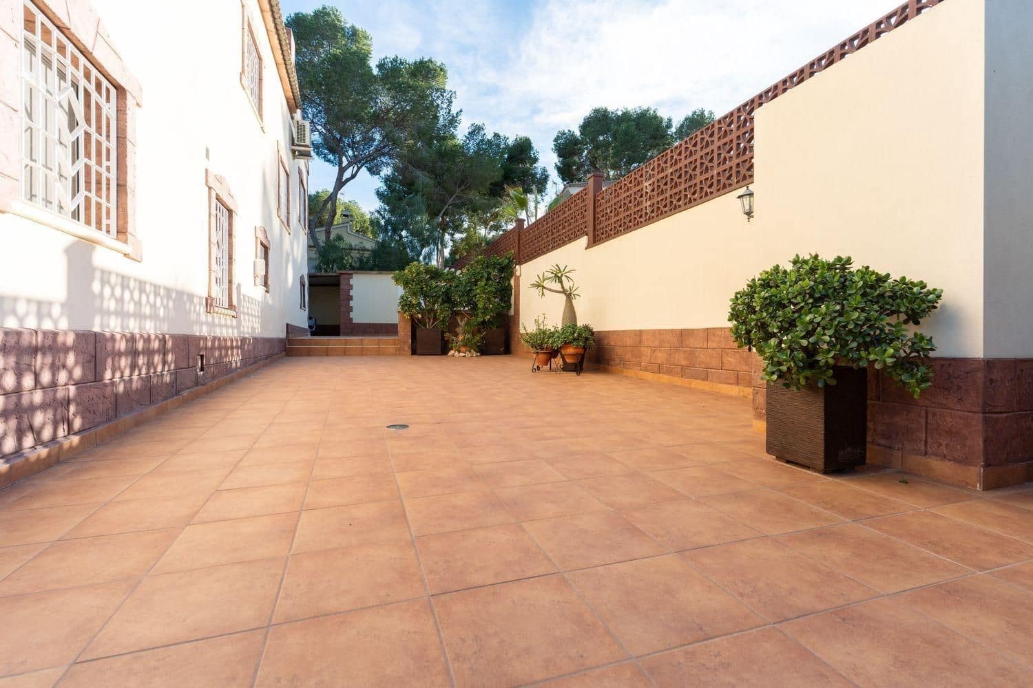 7 camera da letto Villa in vendita in La Siesta con piscina - 930.000 € (Rif: 10069632)
