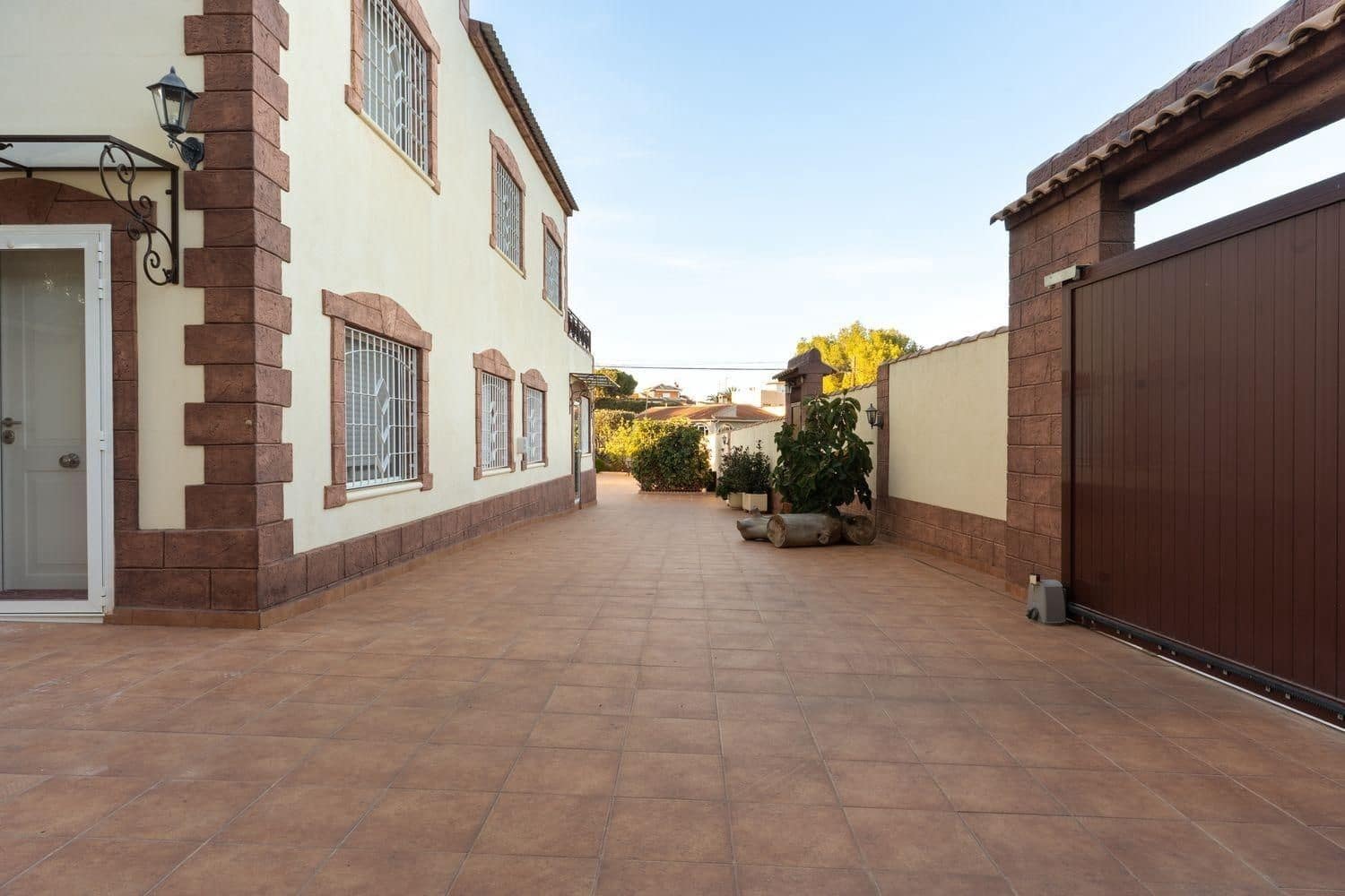 7 camera da letto Villa in vendita in La Siesta con piscina - 930.000 € (Rif: 10069632)