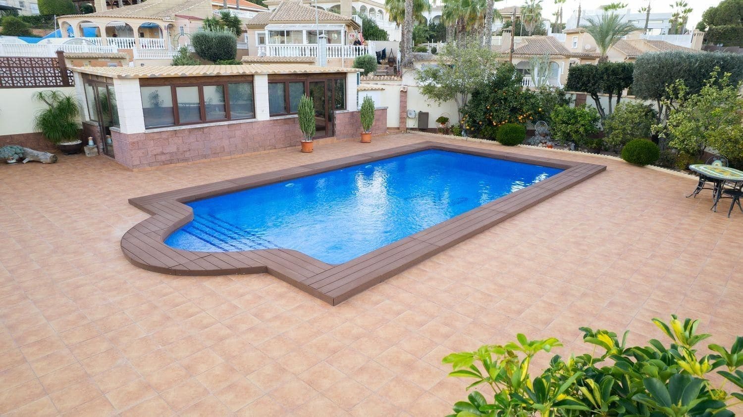 7 camera da letto Villa in vendita in La Siesta con piscina - 930.000 € (Rif: 10069632)